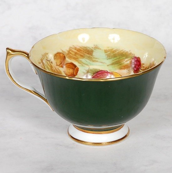 235 エインズレイ　D. Jones ダークグリーン果樹園　プレート＆カップ３点セット