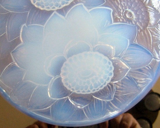 ルネ・ラリック　３つのダリアの花のボックス　”Trois Dahlias”　1922年