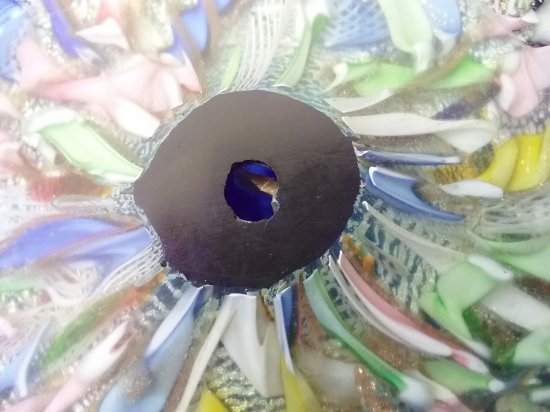 644　ムラーノガラス　アンティーク　ラッティチーノ（latticino）模様のリボン＆デイジーのミルフィオリ　ペーパーウェイト