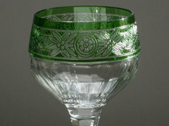 580　バカラ（Baccarat）アールデコ様式　クリアクリスタルとグリーンのアシッド・エッチング・カットのワイングラス　”エンパイア”