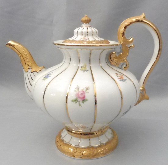 284　マイセン（Meissen）Xフォーム 小花柄ティーポット