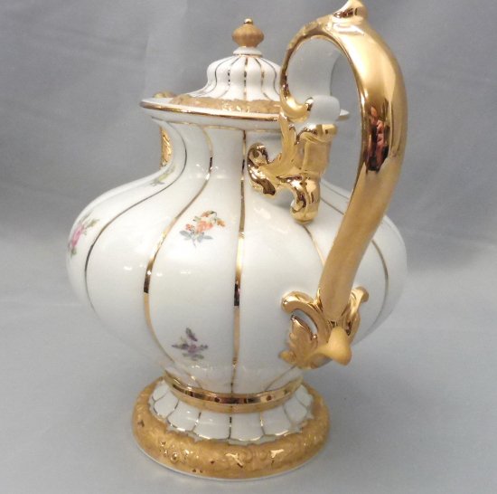 284　マイセン（Meissen）Xフォーム 小花柄ティーポット