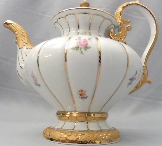 284　マイセン（Meissen）Xフォーム 小花柄ティーポット