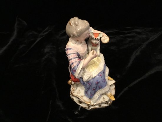 ２６３　マイセン meissen　猫と女の子　フィギュリン