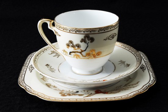 244 オールドノリタケ　金彩赤鳥紋様図　キャビネットセット