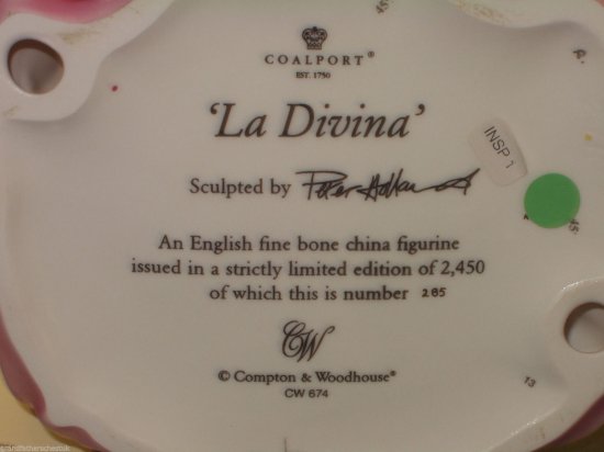 コールポートフィギュア　コンプトン＆ウッドハウスCW674 　″ラ・ディヴィナ ″