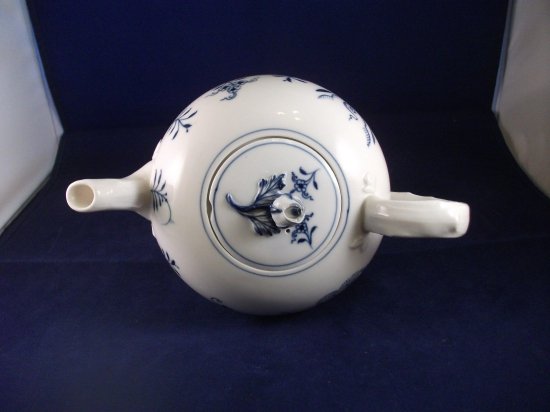 293　マイセン（Meissen）アンティーク　ブルーオニオン　ティーポット