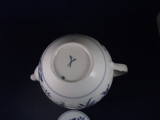 293　マイセン（Meissen）アンティーク　ブルーオニオン　ティーポット