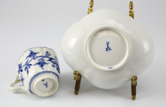 303　マイセン（Meissen）アンティーク　ブルーオニオン　カップ＆ソーサー