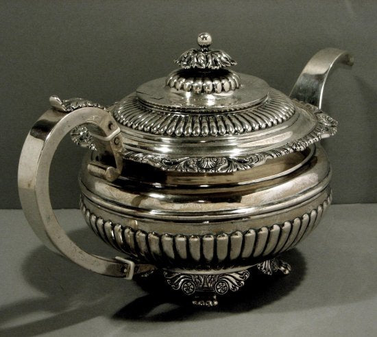 285　ジョージ・ゴードン・マドラス（George Gordon Madras）アンティーク　インディアン・スターリングシルバー　ティーポット　1820年頃　ジョージ３世スタイル
