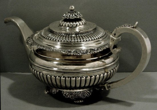 285　ジョージ・ゴードン・マドラス（George Gordon Madras）アンティーク　インディアン・スターリングシルバー　ティーポット　1820年頃　ジョージ３世スタイル