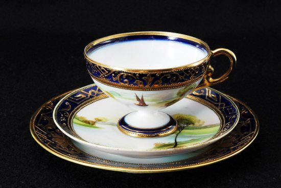 248 オールドノリタケ・金彩 ネイビーブルー 風景図カップ＆ソーサートリオセット