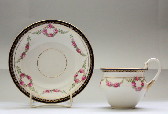 309　マイセン（Meissen）アンティーク　コーヒーカップ＆ソーサー　aカンテ　ロイヤルブルーとバラ