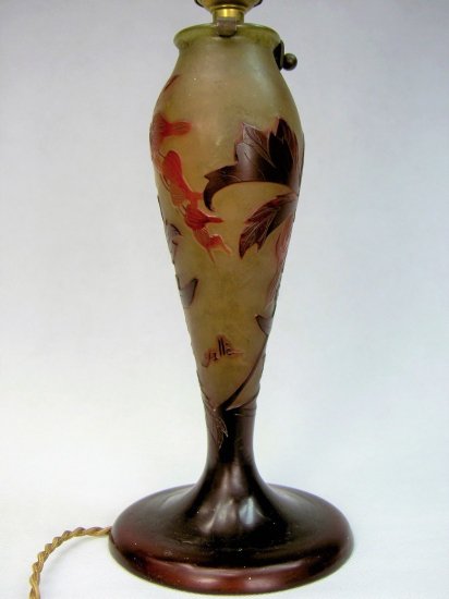 146　エミール・ガレ（Emile Galle）ガラスのランプスタンド　“Fuschias”（フクシャ）　アール・ヌーヴォー　1900年頃