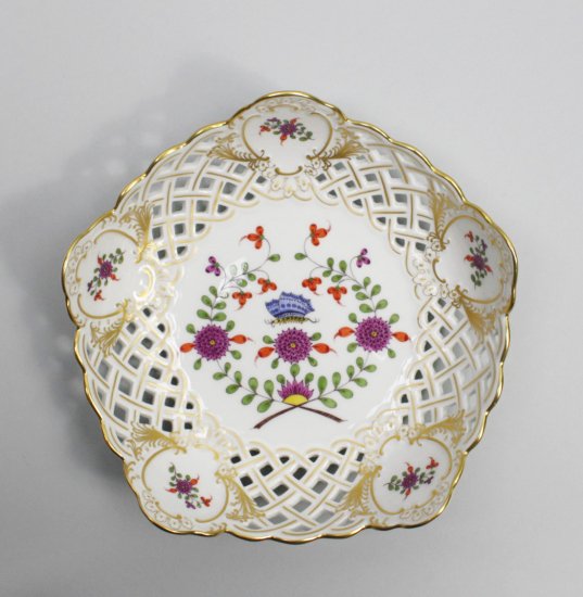 313　マイセン（Meissen）アンティーク　飾り皿　網目状　中国風の花