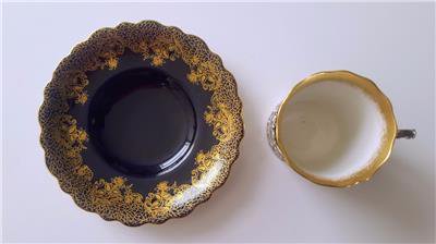 241　エインズレイ（Aynsley）アンティーク　アール・ヌーヴォー　スターリングシルバー製のケルビムのホルダーがついたカップ＆ソーサー　W. Hutton　1905年