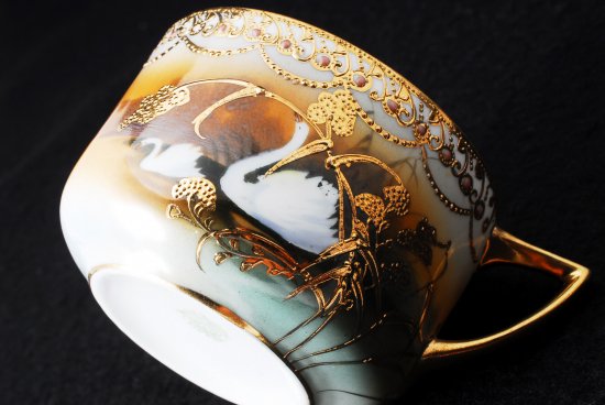 260 オールドニッポン 金盛りエナメルジュエル白鳥図 スワン カップ＆ソーサー