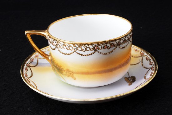 260 オールドニッポン 金盛りエナメルジュエル白鳥図 スワン カップ＆ソーサー