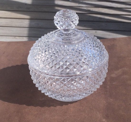614　バカラ（Baccarat）アンティーク　カットガラスのボンボニエール　1880年