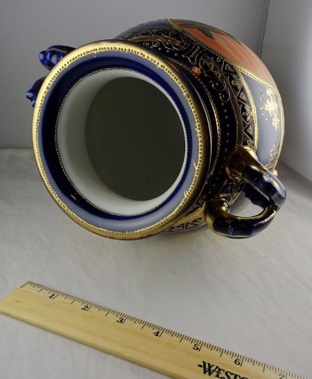275　ニッポン・ノリタケ（モリムラ）アンティーク　コバルトブルー＆ゴールド　ダチョウ図取手付き壷