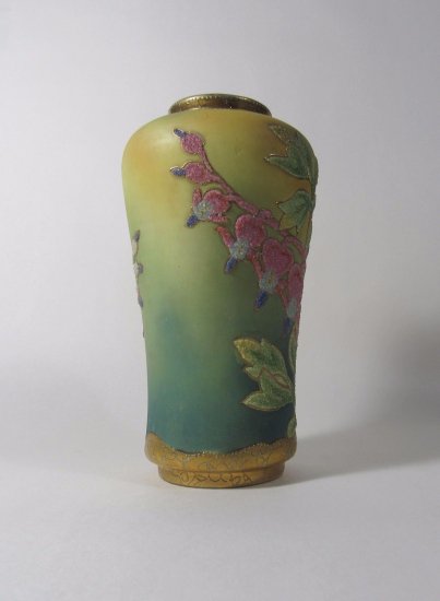278　ニッポン・オールドノリタケ　アンティーク　コーラリン　ケマンソウの花瓶　1909年頃
