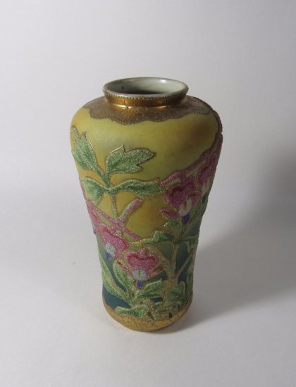 278　ニッポン・オールドノリタケ　アンティーク　コーラリン　ケマンソウの花瓶　1909年頃