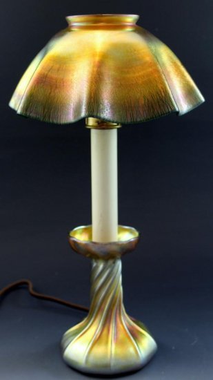 001 ルイス・コンフォート・ティファニー（Louis Comfort Tiffany）アンティーク　ファブリル・グラス　ゴールドのキャンドルランプ　1900年頃