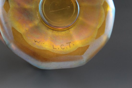 001 ルイス・コンフォート・ティファニー（Louis Comfort Tiffany）アンティーク　ファブリル・グラス　ゴールドのキャンドルランプ　1900年頃