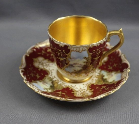 128　コールポート（Coalport）アンティーク　風景図　デミタスカップ＆ソーサー　レッド＆ゴールド