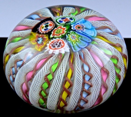 サン・ルイ（St. LOUIS）19世紀ヴィクトリアン・アンティーク　16ケーン　ラティチーノ　ガラスペーパーウェイト