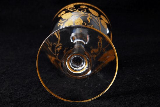 630 オールドバカラ(Baccarat)　金彩エッチング　花葉模様　ワイングラス