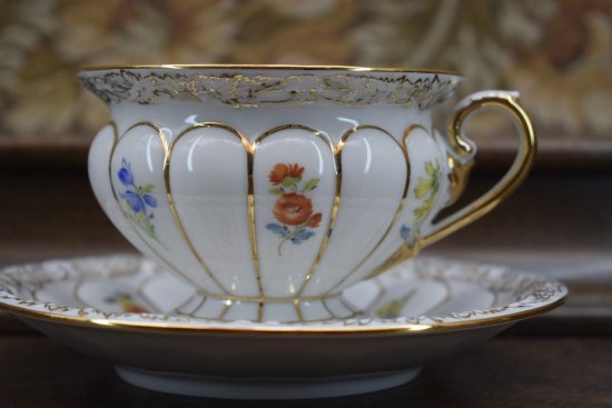 マイセン　Ｘフォーム １級品 コーヒーカップ＆ソーサー