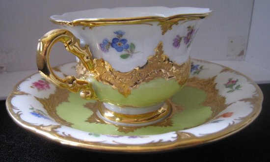 マイセンＢフォーム　コーヒーカップ＆ソーサー　金箔加工