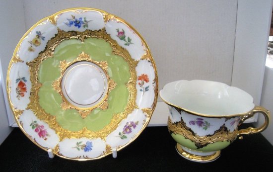 マイセンＢフォーム　コーヒーカップ＆ソーサー　金箔加工