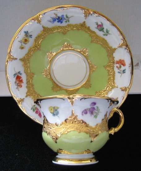 マイセンＢフォーム　コーヒーカップ＆ソーサー　金箔加工