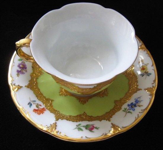 マイセンＢフォーム　コーヒーカップ＆ソーサー　金箔加工