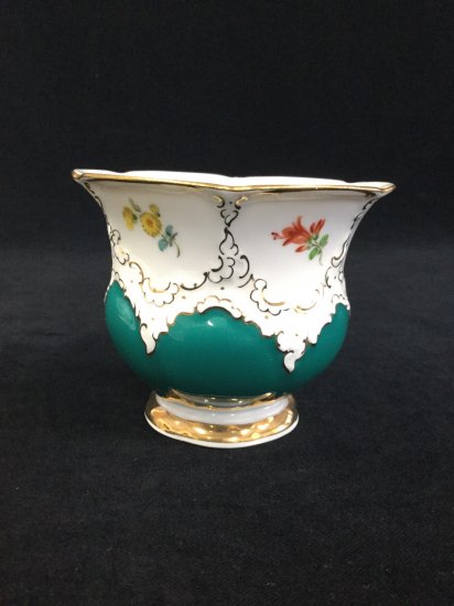 328マイセン Bフォーム １級品 グリーン 小花柄カップ＆ソーサー