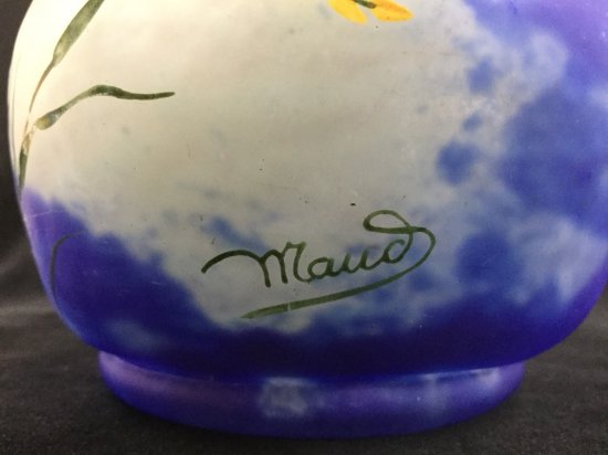 174 ドームナンシー「moda」 紫黄花紋図 花器 睡蓮の花