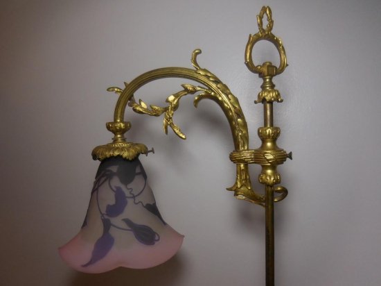 エミール・ガレ　ブロンズ　カメオ彫り　テーブルランプ　1890年頃