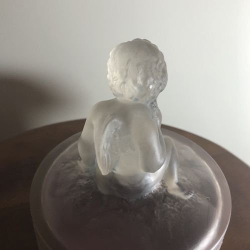 ルネ・ラリック　天使の蓋物