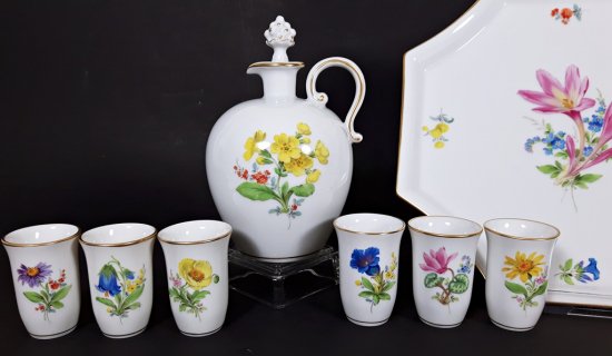 ドイツ製　マイセンMeissen　 リキュールセット　　　　（ポット、トレイ、カップ）