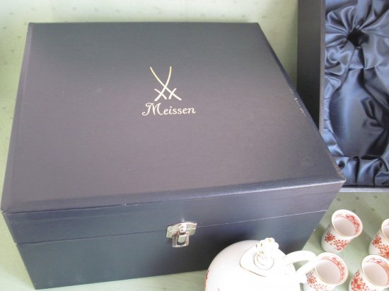 ドイツ製　マイセンMeissen　 リキュールセット　　　（リキュールポット、トレイ、リキュールカップ）