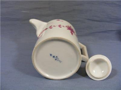 マイセン　マルコリーニ　コーヒー・ティーポット　赤紫色　1780年頃