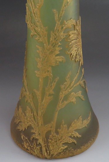 ドーム兄弟（ドーム・ナンシー）カメオ彫り　ガラス花瓶　黄緑色　金彩　1890-1906年頃