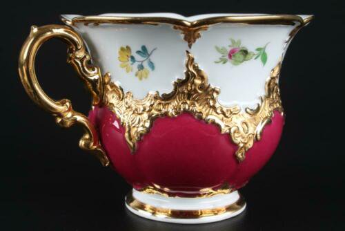 マイセン Meissen Bフォーム グランツゴールド ワインレッド小花柄 トリオセット