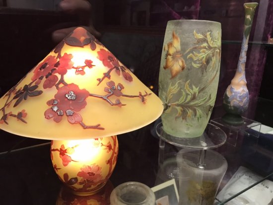 エミール ガレ ボケの花のテーブルランプ