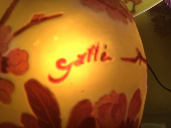 エミール ガレ ボケの花のテーブルランプ