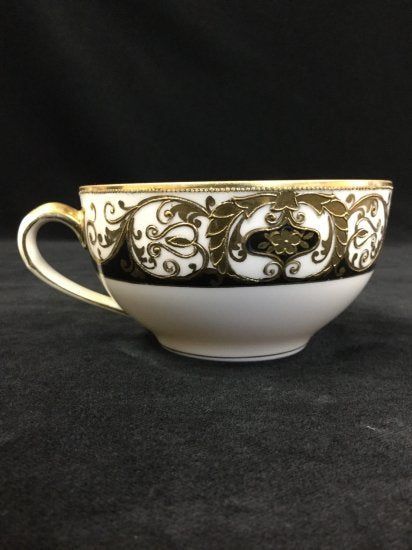 オールドノリタケ ブラックリム金彩装飾 カップ&ソーサー