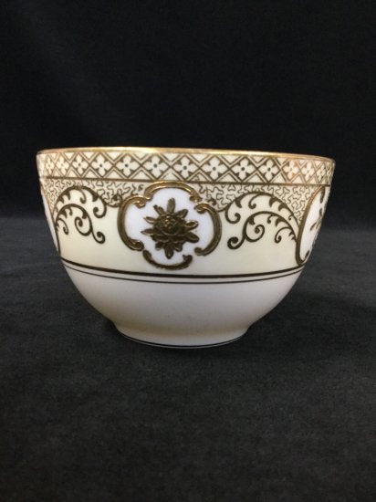 オールドノリタケ Noritake 花かご紋様 金彩 カップ＆ソーサー