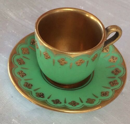 コールポート　グリーンと金彩のカップ＆ソーサ